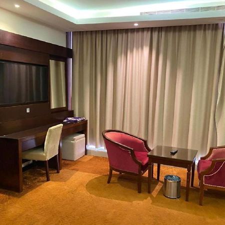 Arjan Suits Yidda Exterior foto